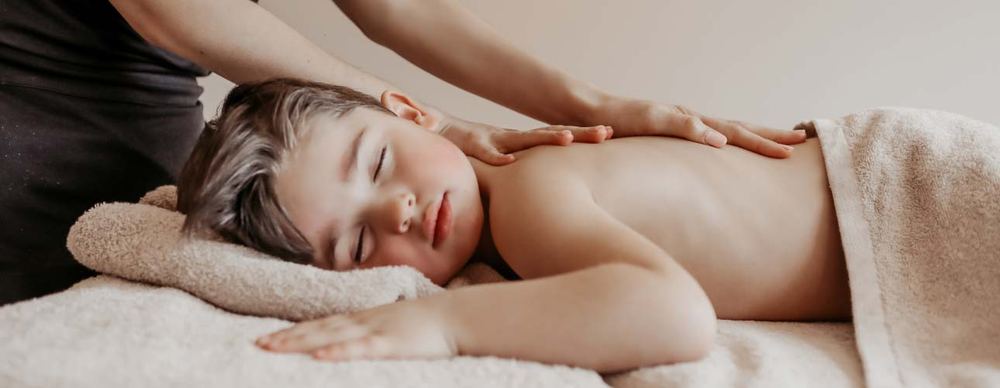 Massage socio-esthétique auprès d'un enfant hospitalisé