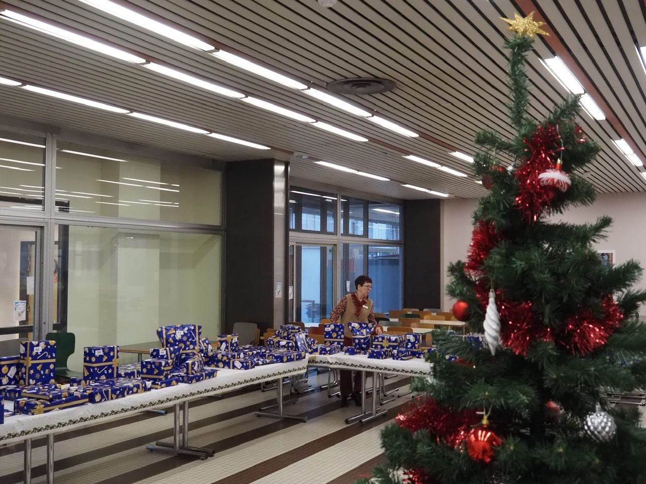 Table de cadeaux de l'Arbre de Noël